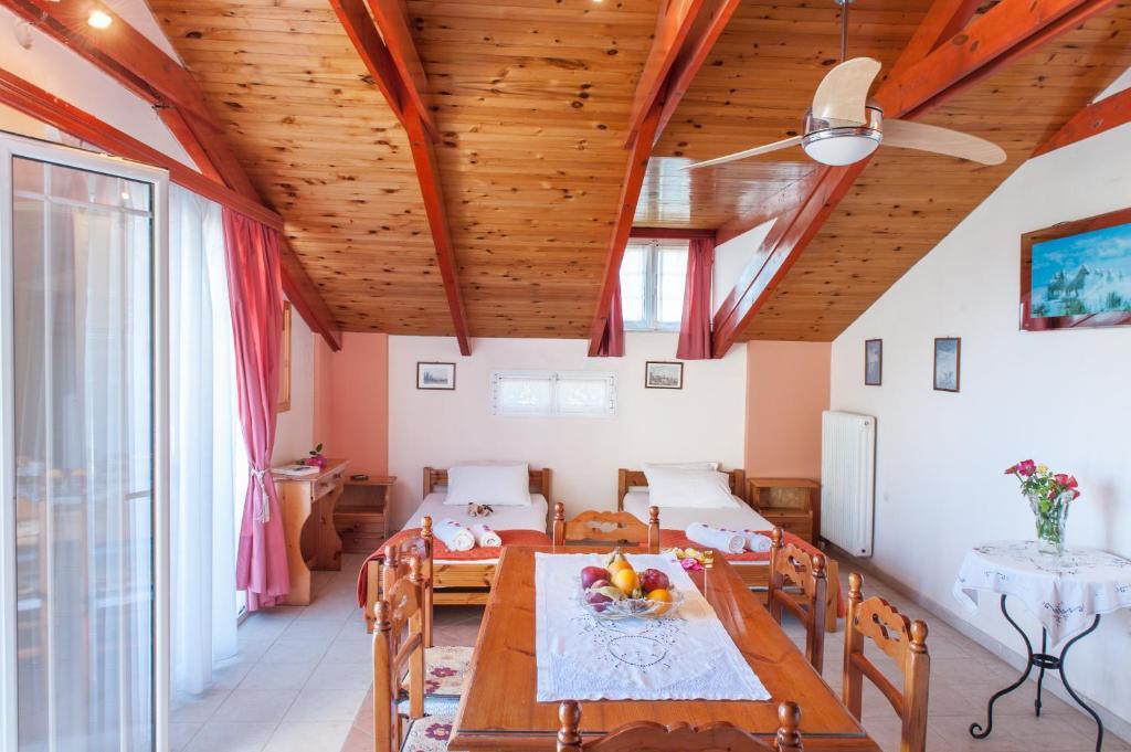 Sea Side Studios Планос Номер фото